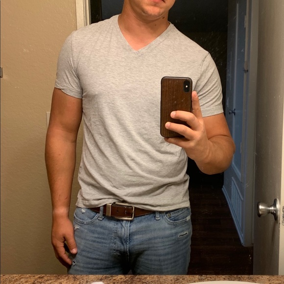 H&M Other - H&M classic v-neck